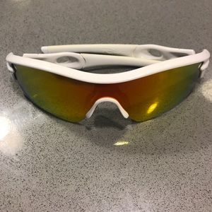 White Oakley Radars